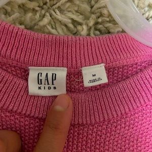 Gently used long sleeve link sweater from Gap!